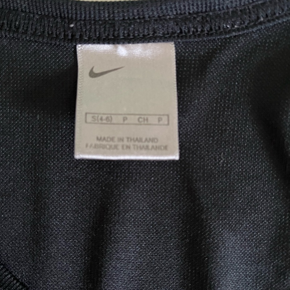 Nike dri fit athletic top - Picture 3 of 3